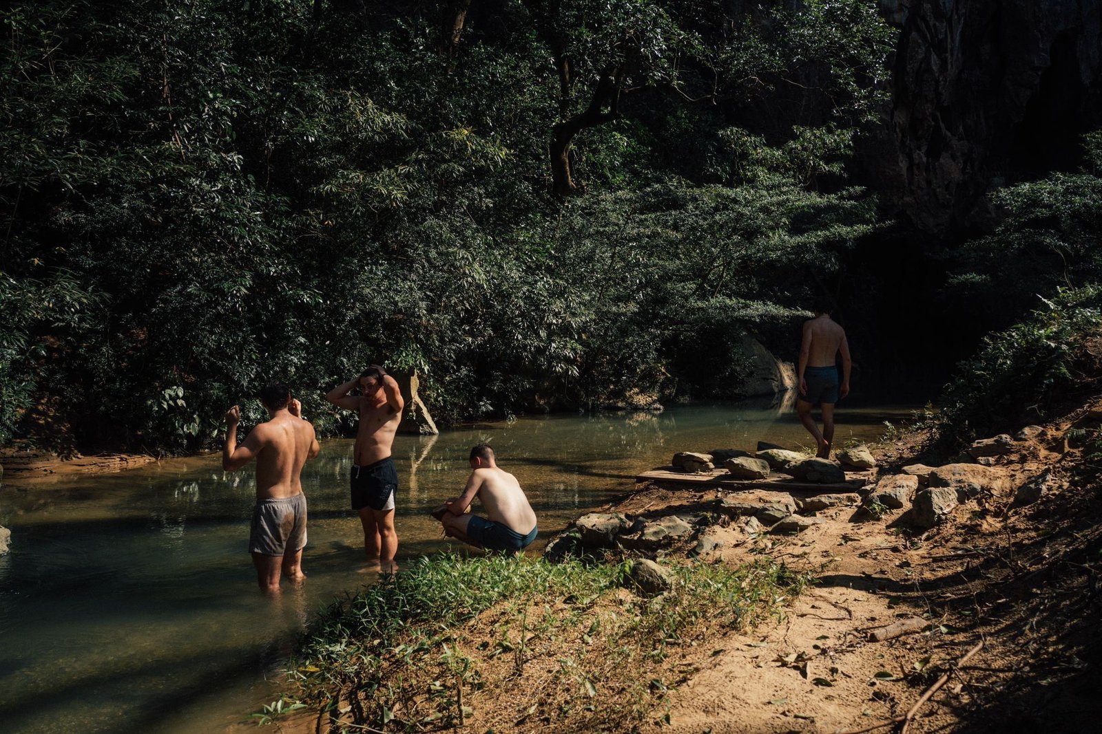 4 Days Cao Bang Trekking Tour